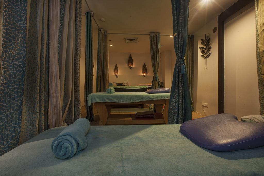 Avalon Courtyard Residence Suites New Delhi Exterior photo