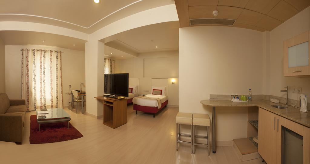 Avalon Courtyard Residence Suites New Delhi Exterior photo
