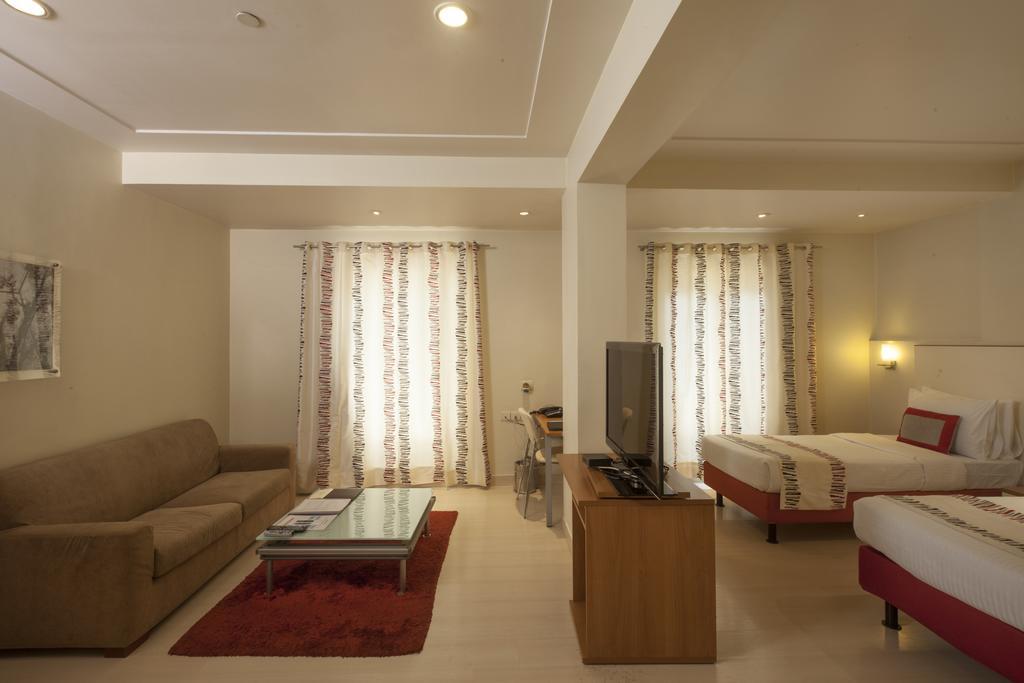 Avalon Courtyard Residence Suites New Delhi Exterior photo