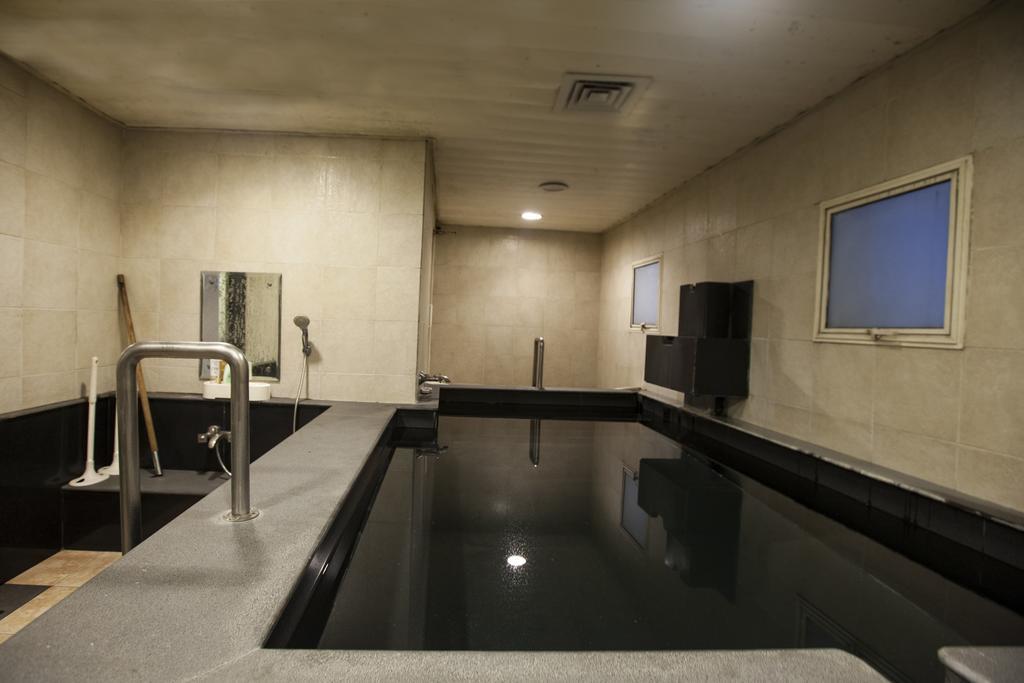 Avalon Courtyard Residence Suites New Delhi Exterior photo