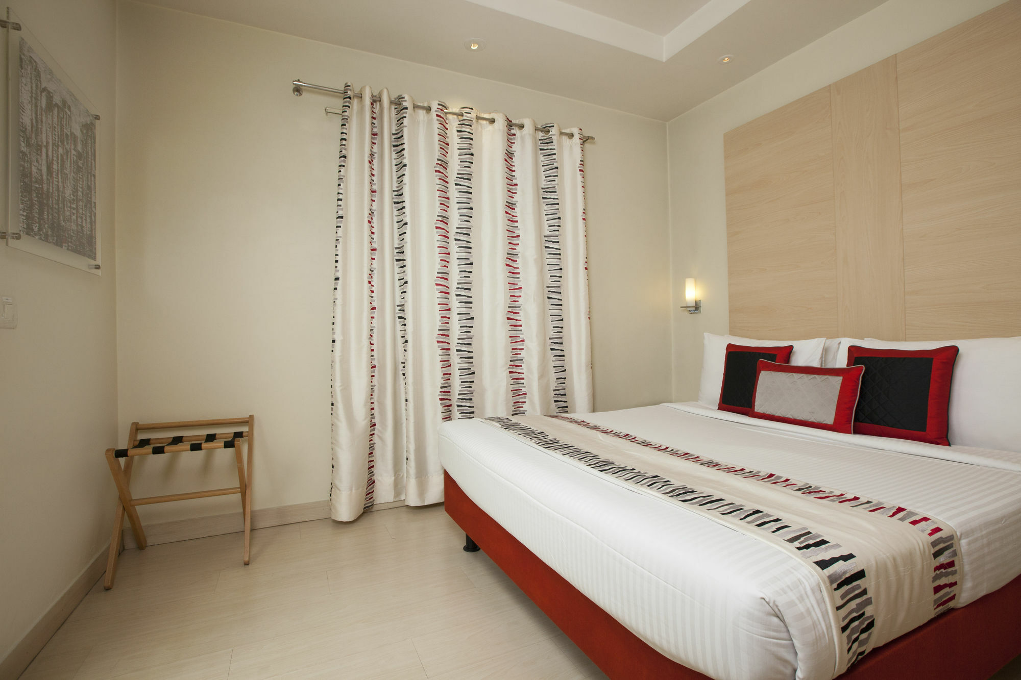 Avalon Courtyard Residence Suites New Delhi Exterior photo